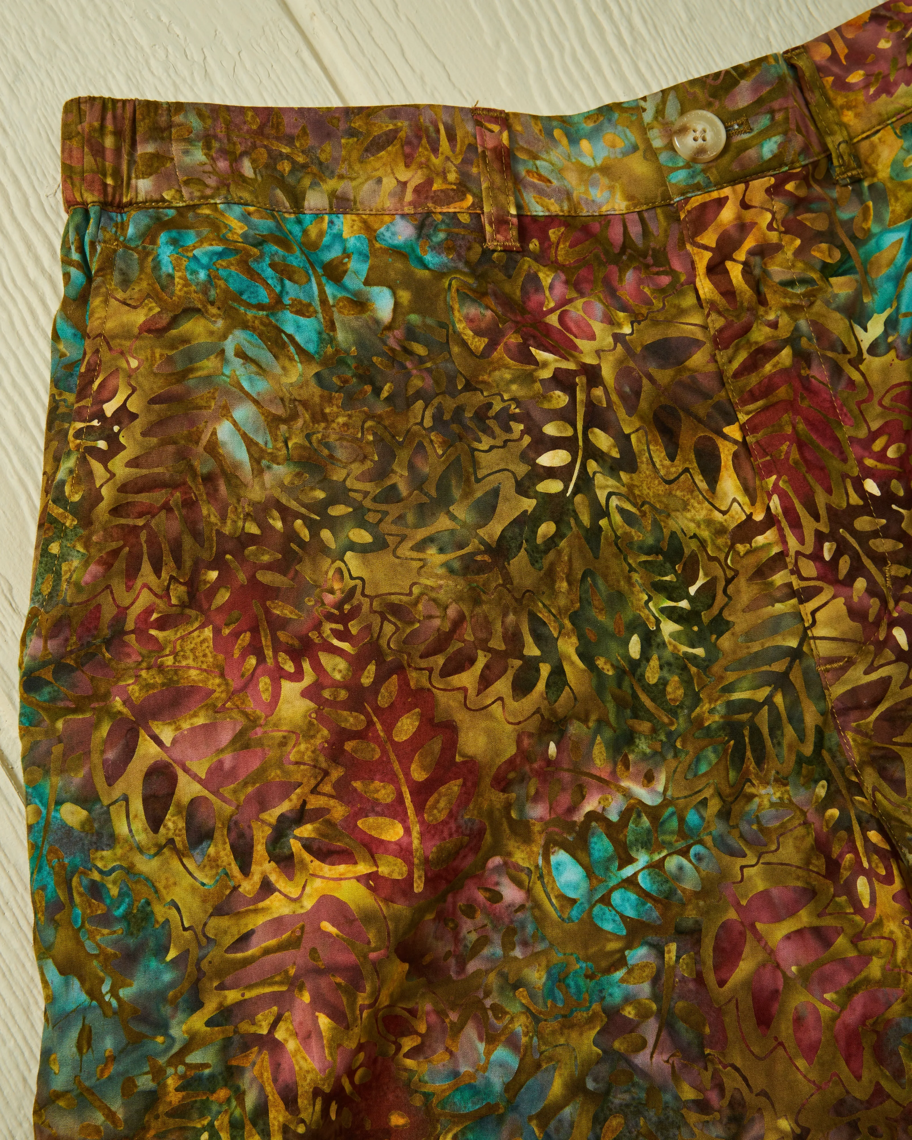 Batik Short in Leaf