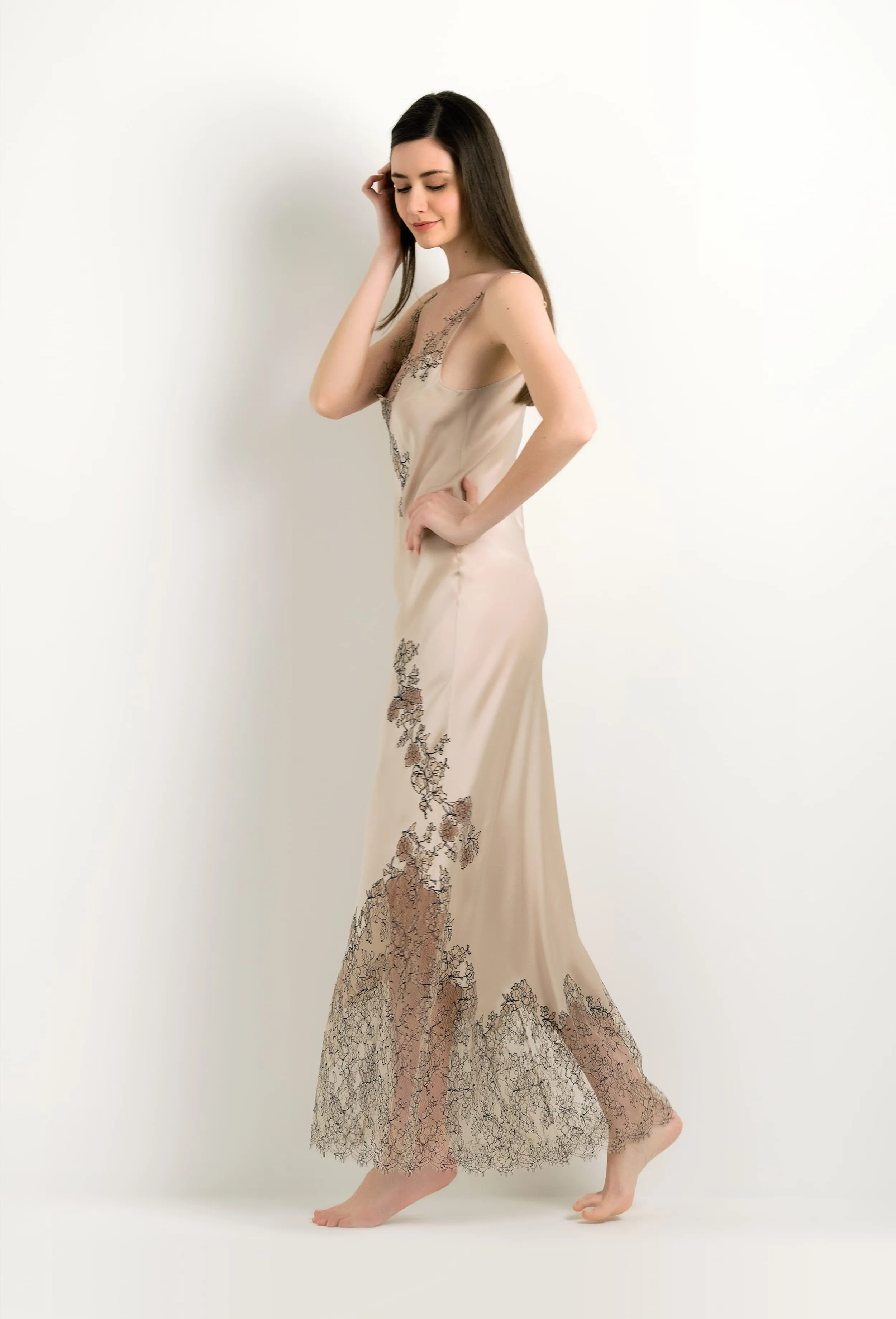 Long silk slip dress - Sand beige and BeigeNavy Caudry lace