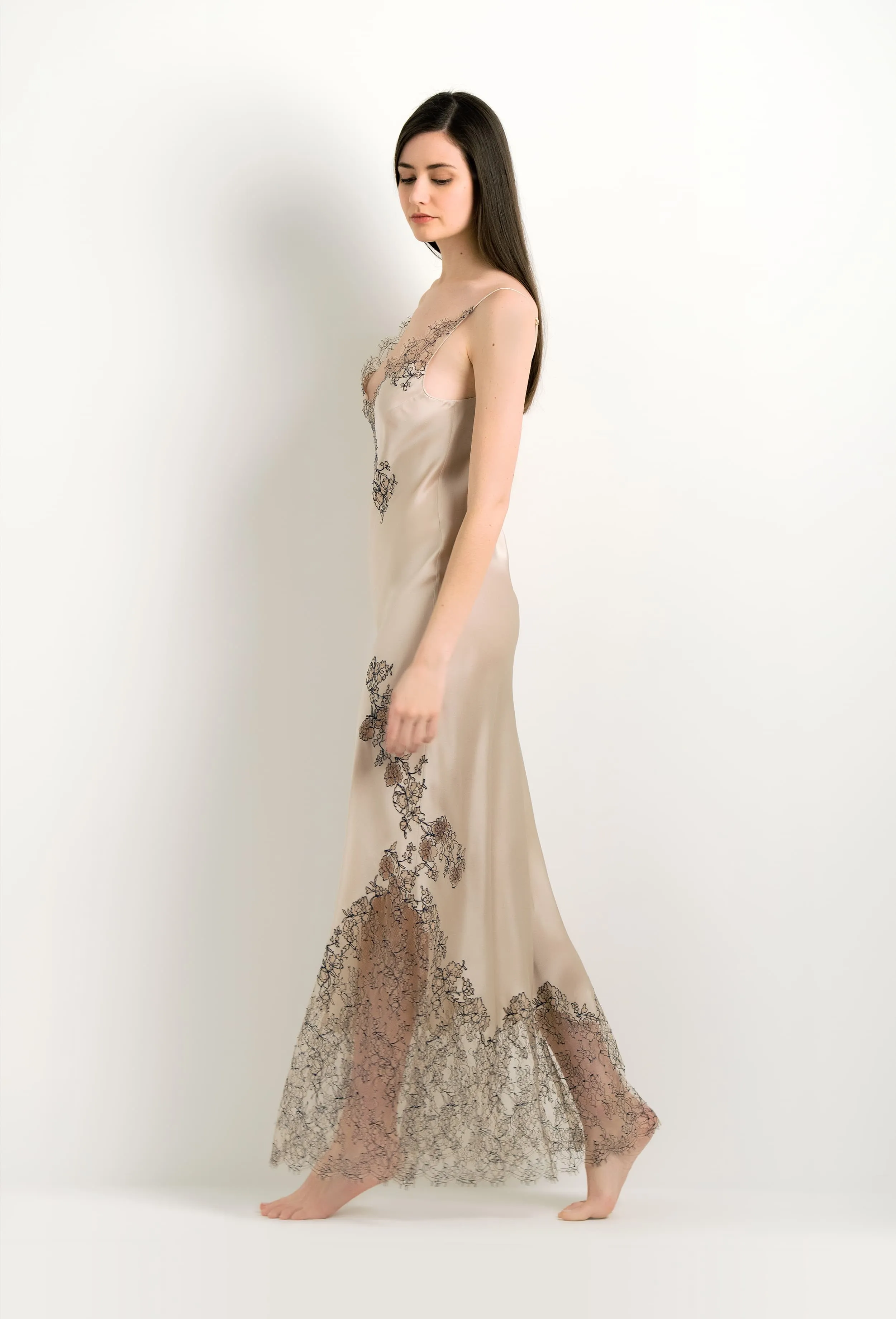 Long silk slip dress - Sand beige and BeigeNavy Caudry lace